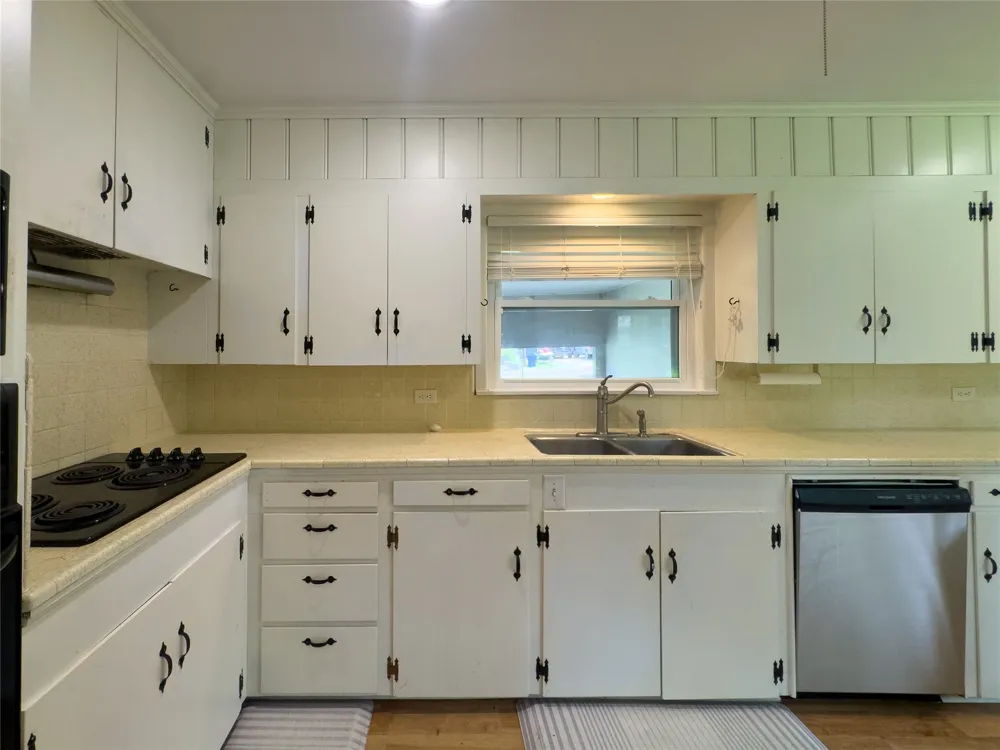 107 Bluebird Mt Pleasant, TX 75455