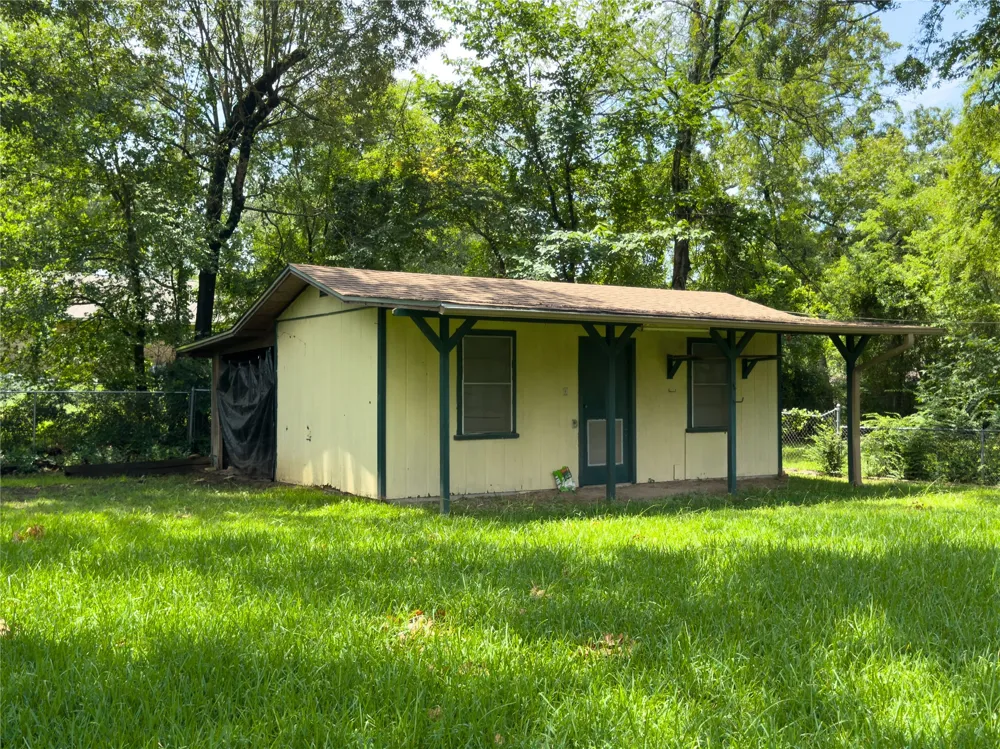 107 Bluebird Mt Pleasant, TX 75455