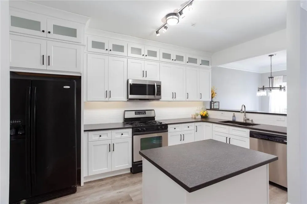 414 Lantern Lane Woodstock, GA 30188