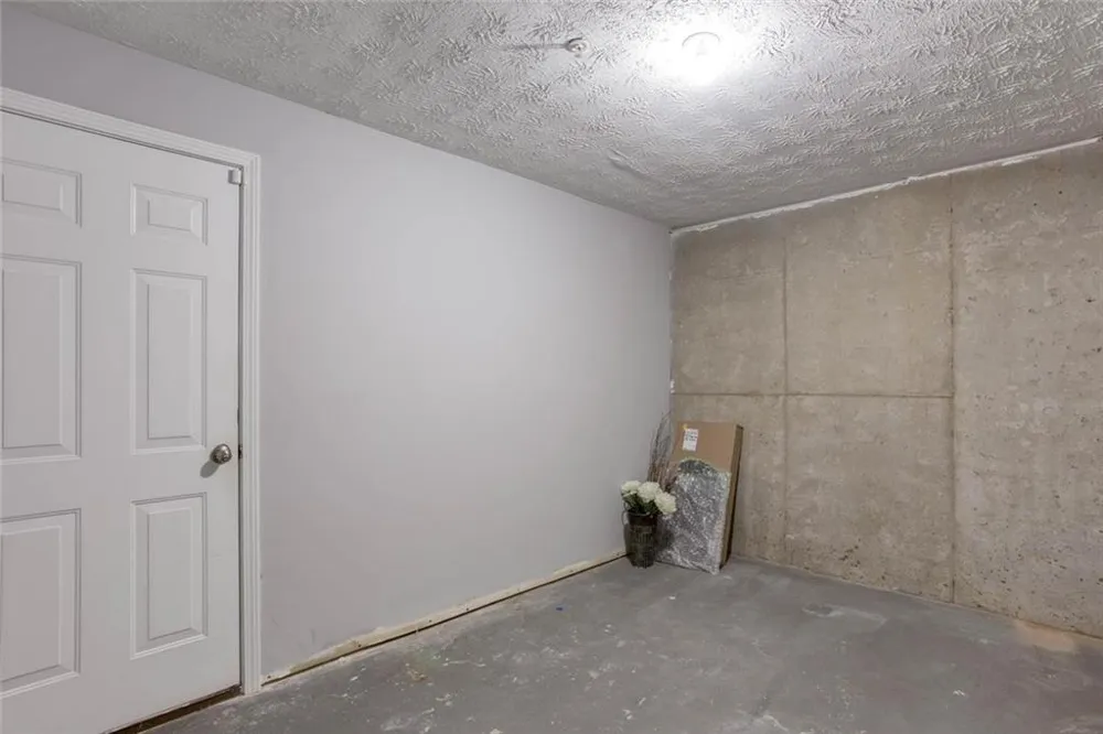 414 Lantern Lane Woodstock, GA 30188