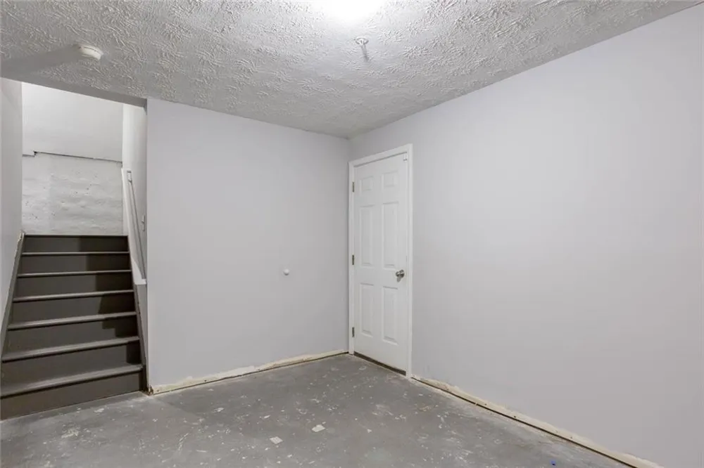 414 Lantern Lane Woodstock, GA 30188