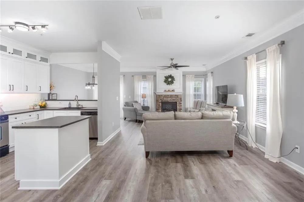 414 Lantern Lane Woodstock, GA 30188