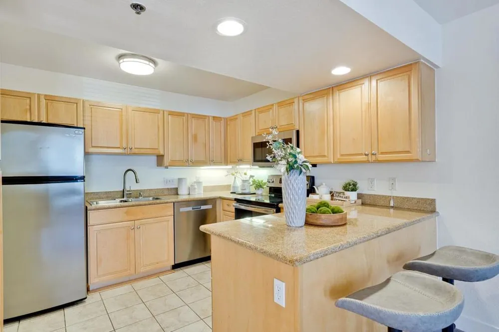 627 E El Camino Real #102 Sunnyvale, CA 94087