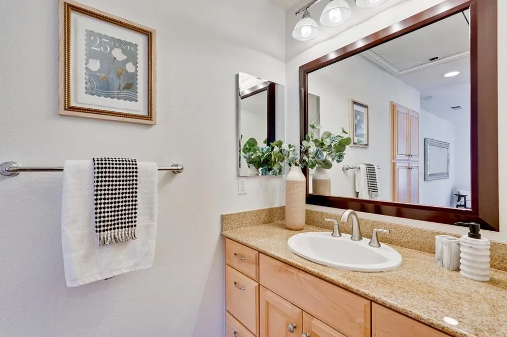 627 E El Camino Real #102 Sunnyvale, CA 94087