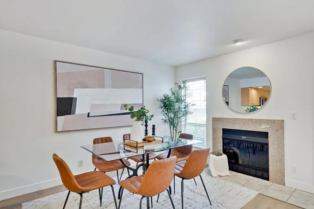 627 E El Camino Real #102 Sunnyvale, CA 94087