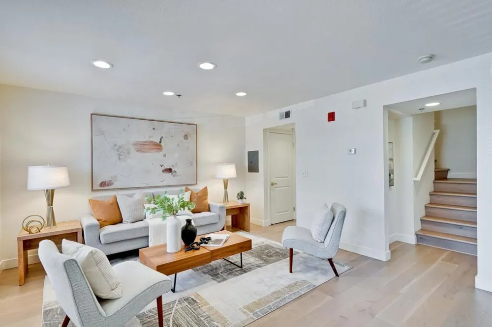 627 E El Camino Real #102 Sunnyvale, CA 94087