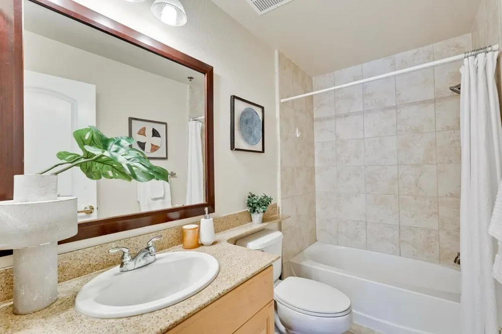 627 E El Camino Real #102 Sunnyvale, CA 94087