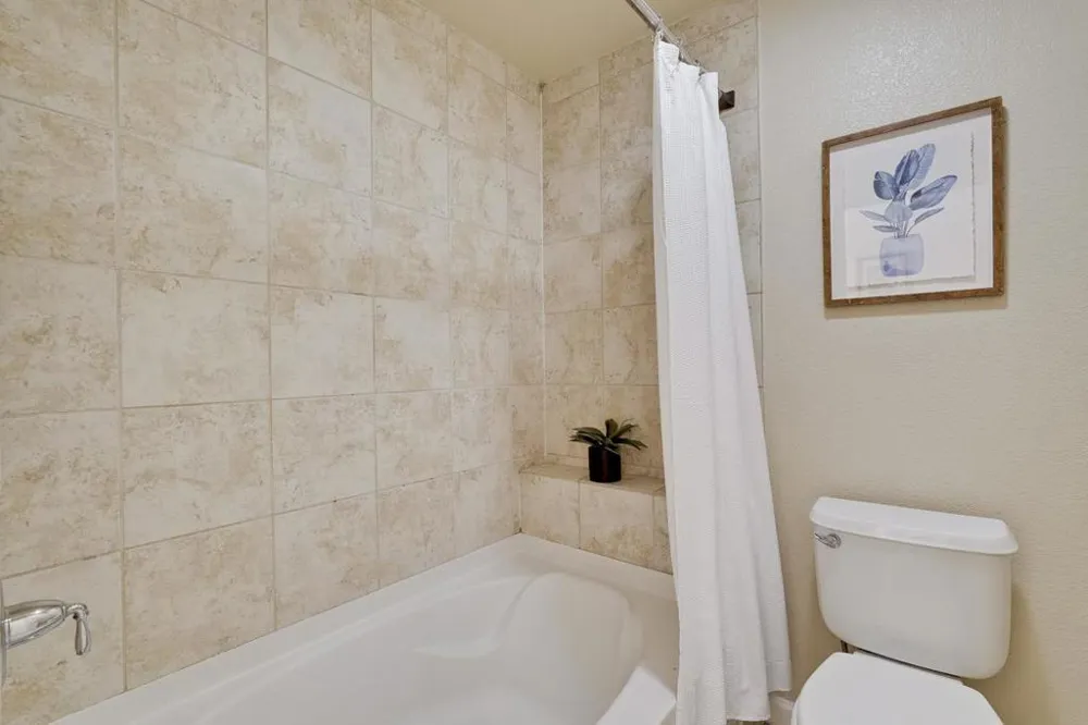 627 E El Camino Real #102 Sunnyvale, CA 94087