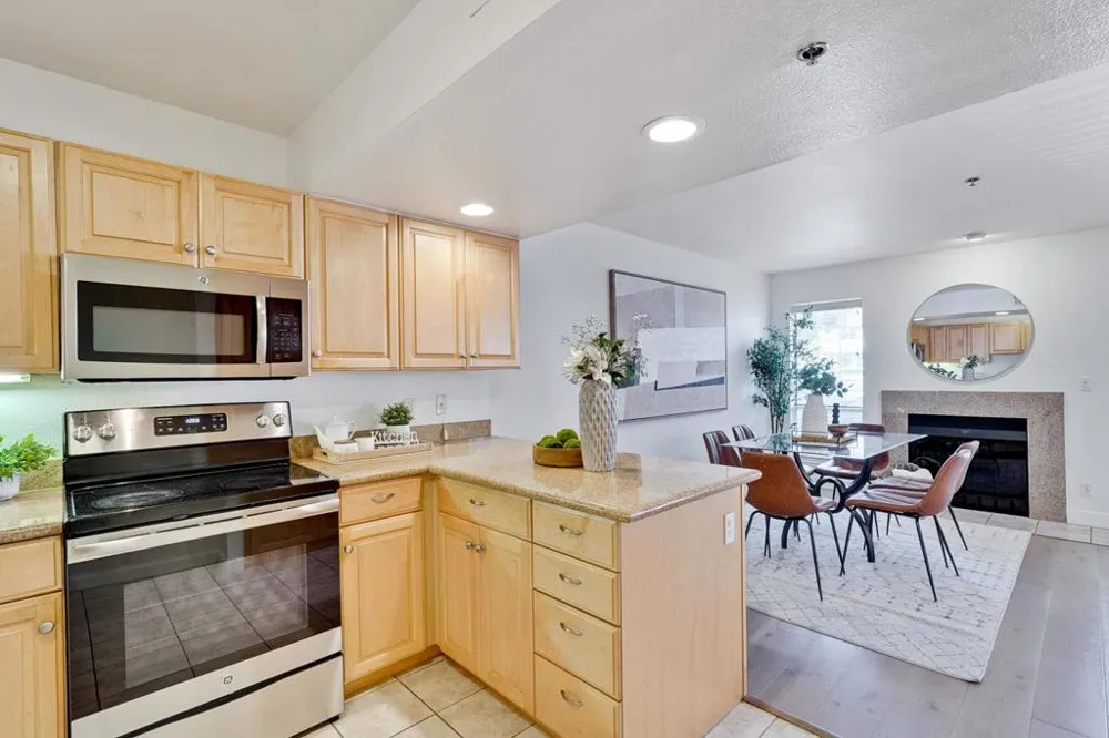 627 E El Camino Real #102 Sunnyvale, CA 94087