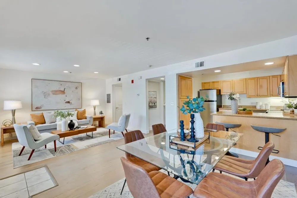 627 E El Camino Real #102 Sunnyvale, CA 94087