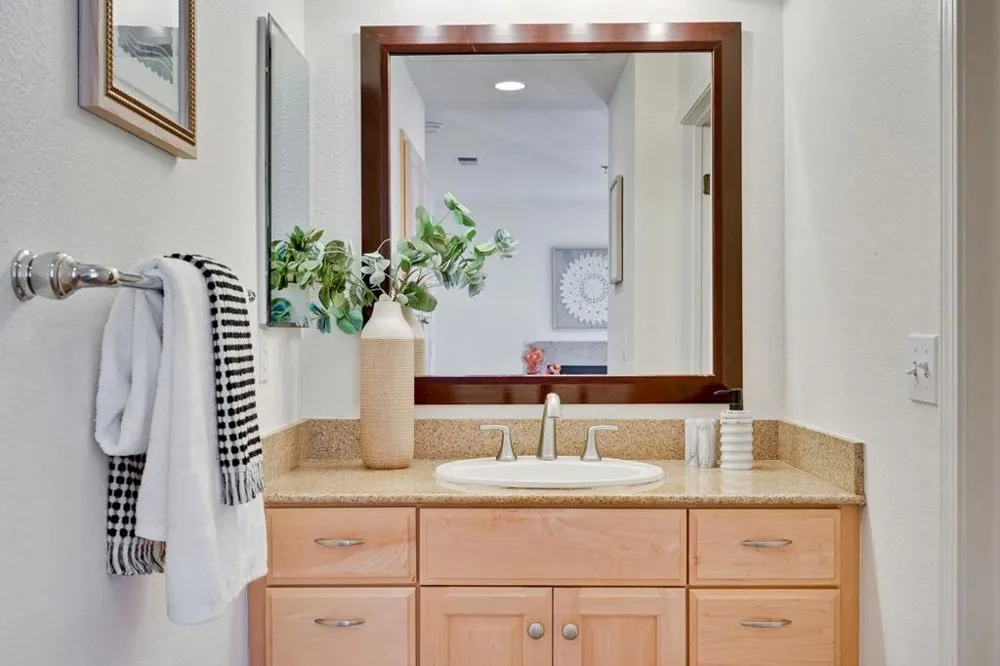 627 E El Camino Real #102 Sunnyvale, CA 94087