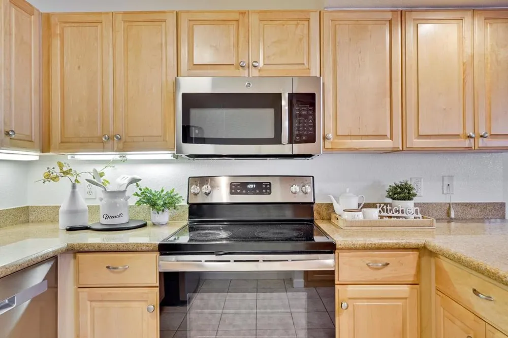 627 E El Camino Real #102 Sunnyvale, CA 94087