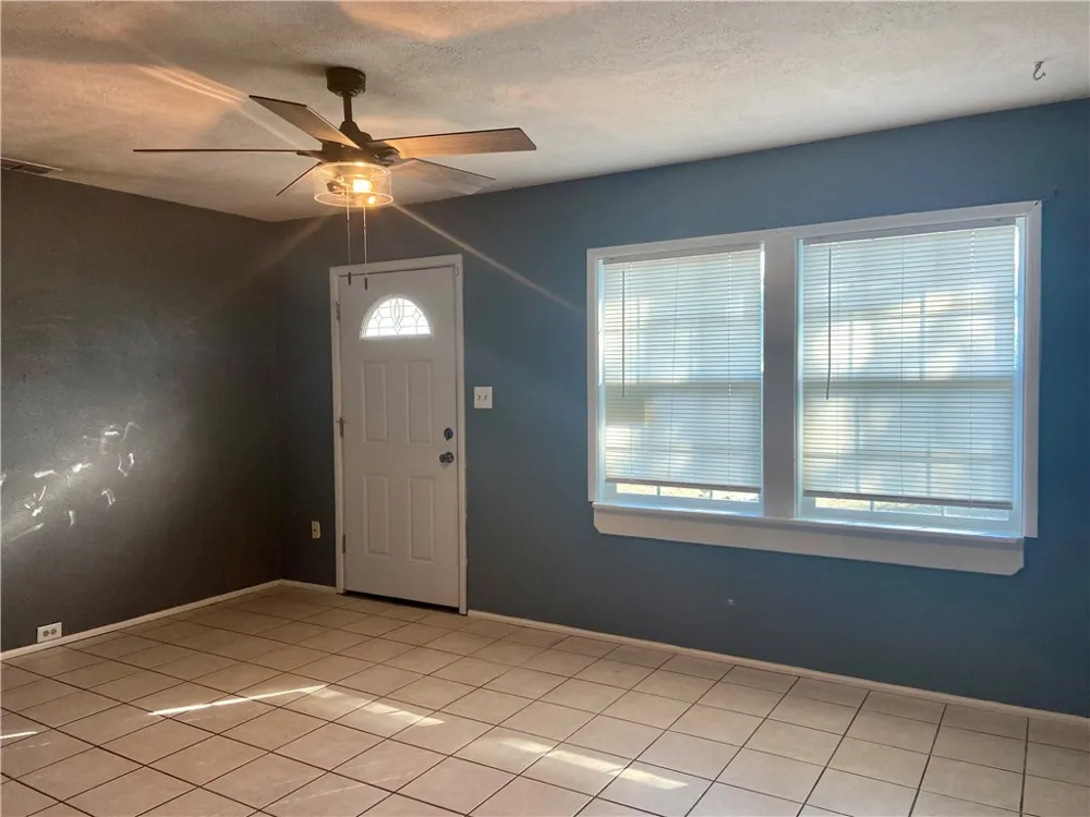 4010 Robinhood Drive Corpus Christi, TX 78411