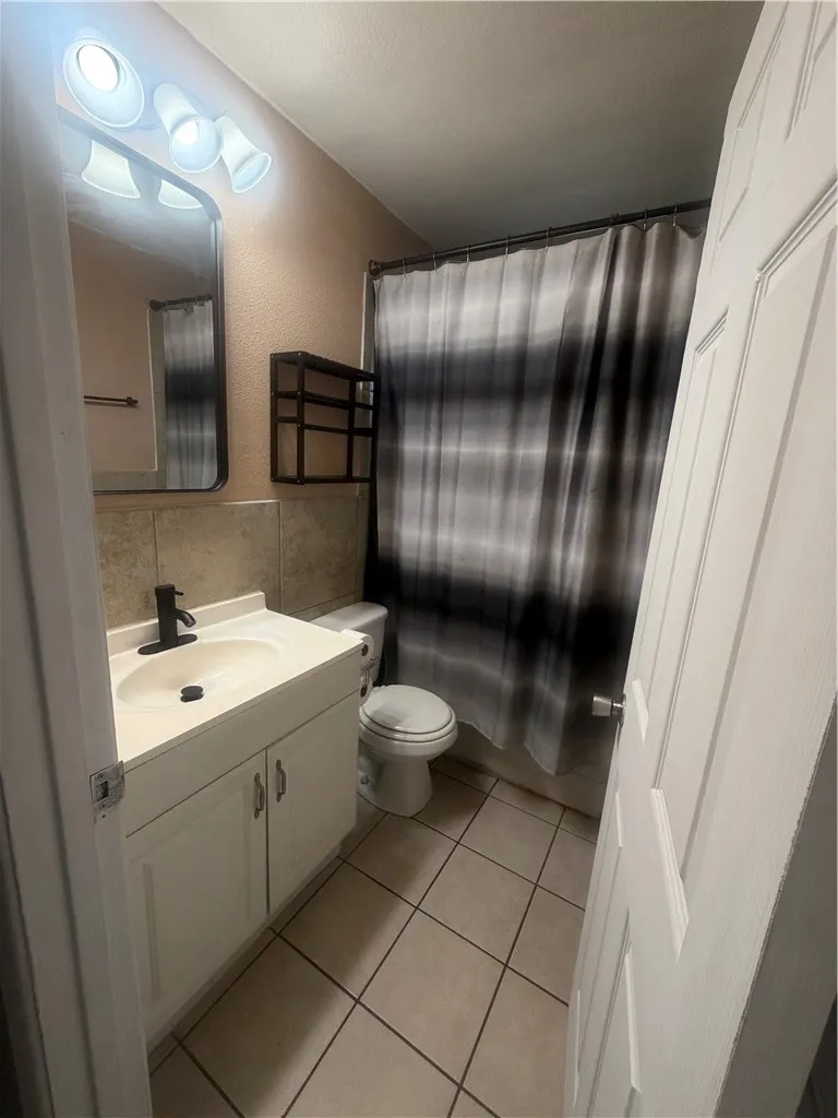 4010 Robinhood Drive Corpus Christi, TX 78411