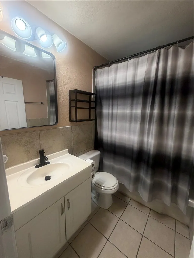 4010 Robinhood Drive Corpus Christi, TX 78411