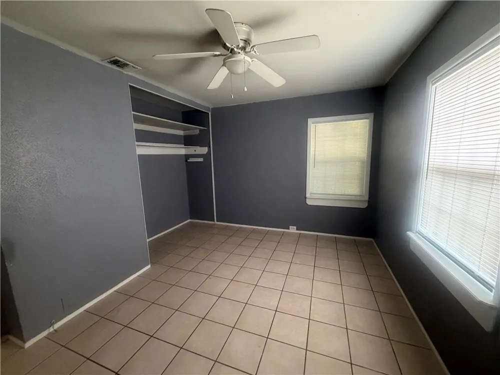 4010 Robinhood Drive Corpus Christi, TX 78411
