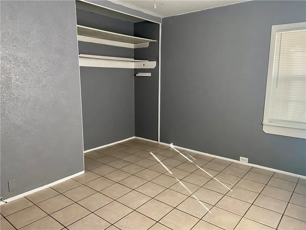 4010 Robinhood Drive Corpus Christi, TX 78411
