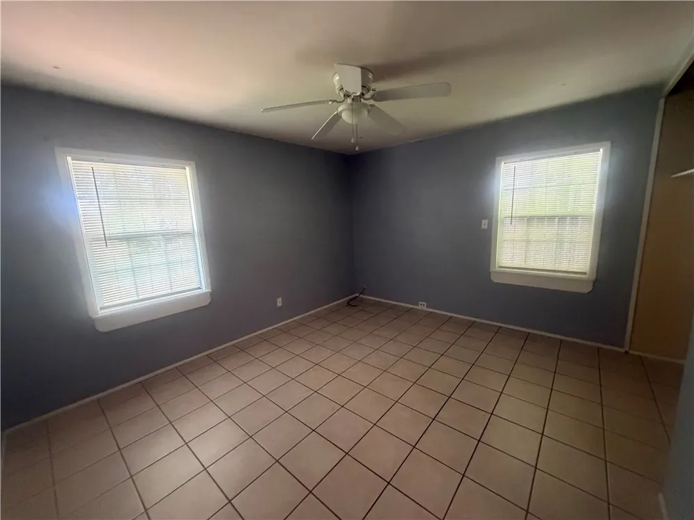 4010 Robinhood Drive Corpus Christi, TX 78411