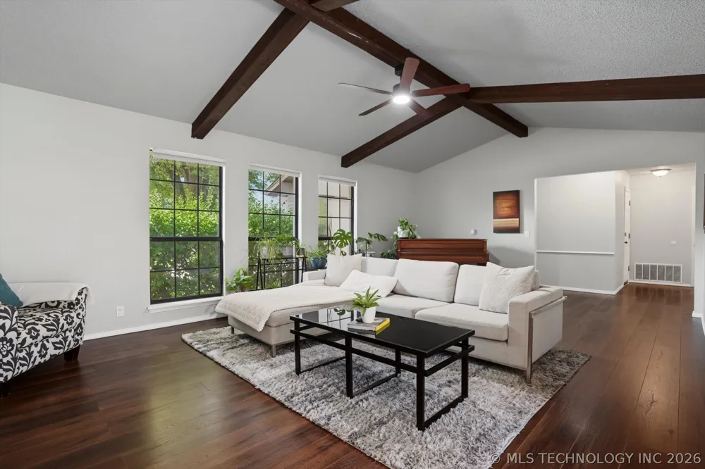 1108 W Vicksburg Place Broken Arrow, OK 74011