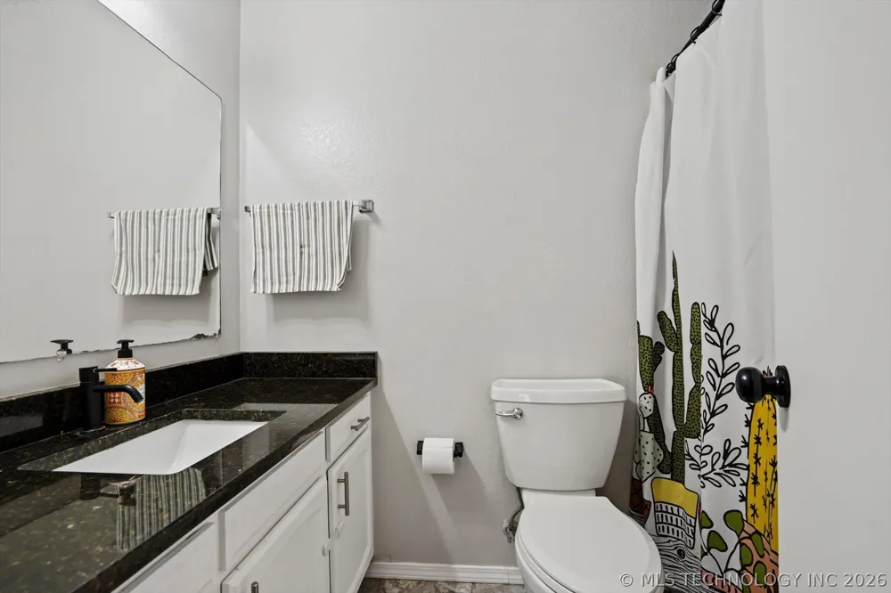 1108 W Vicksburg Place Broken Arrow, OK 74011