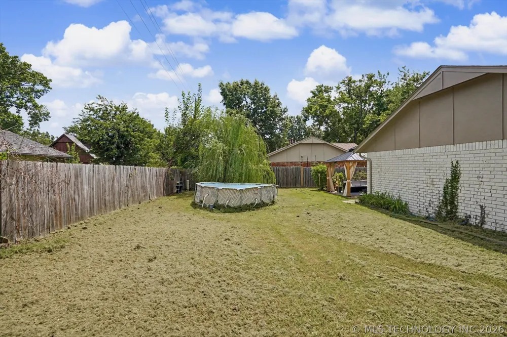 1108 W Vicksburg Place Broken Arrow, OK 74011
