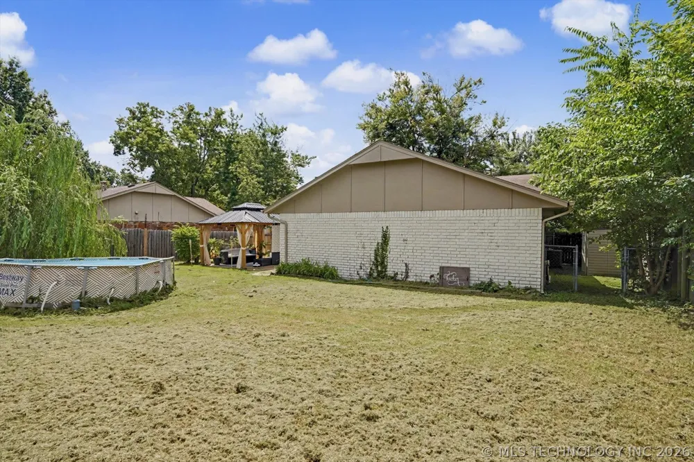 1108 W Vicksburg Place Broken Arrow, OK 74011