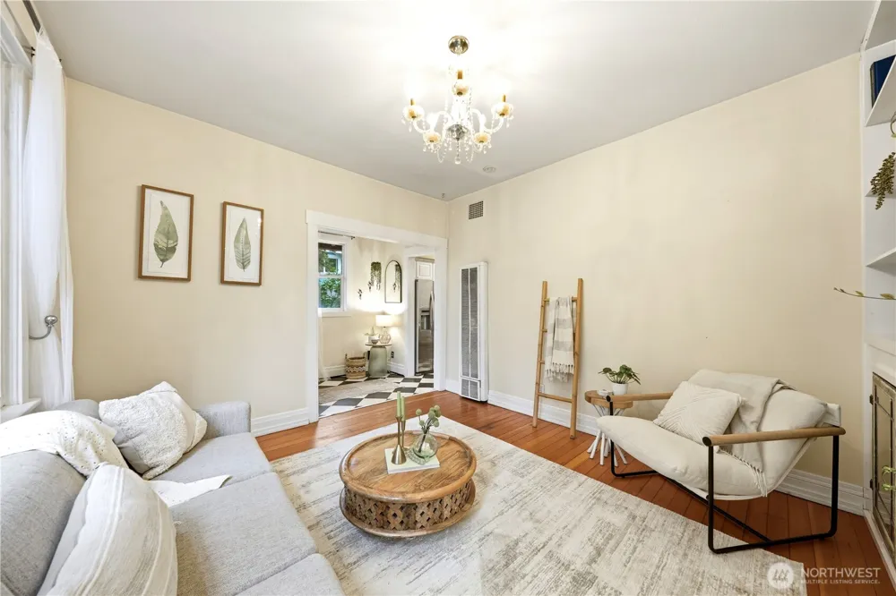 1110 NW 70th Street Seattle, WA 98117
