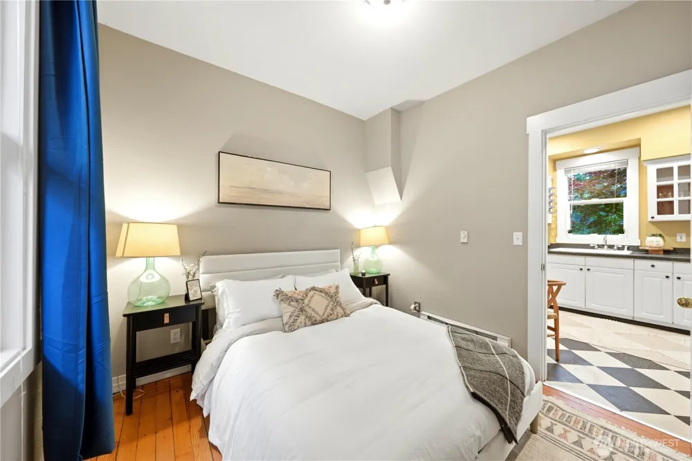 1110 NW 70th Street Seattle, WA 98117
