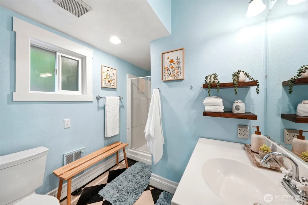 1110 NW 70th Street Seattle, WA 98117