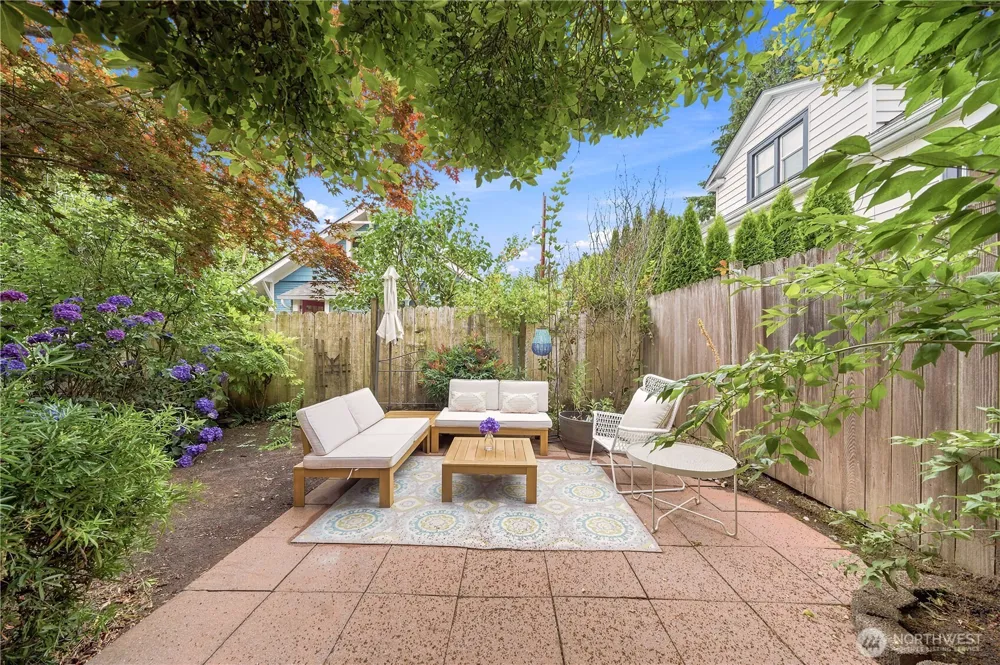 1110 NW 70th Street Seattle, WA 98117
