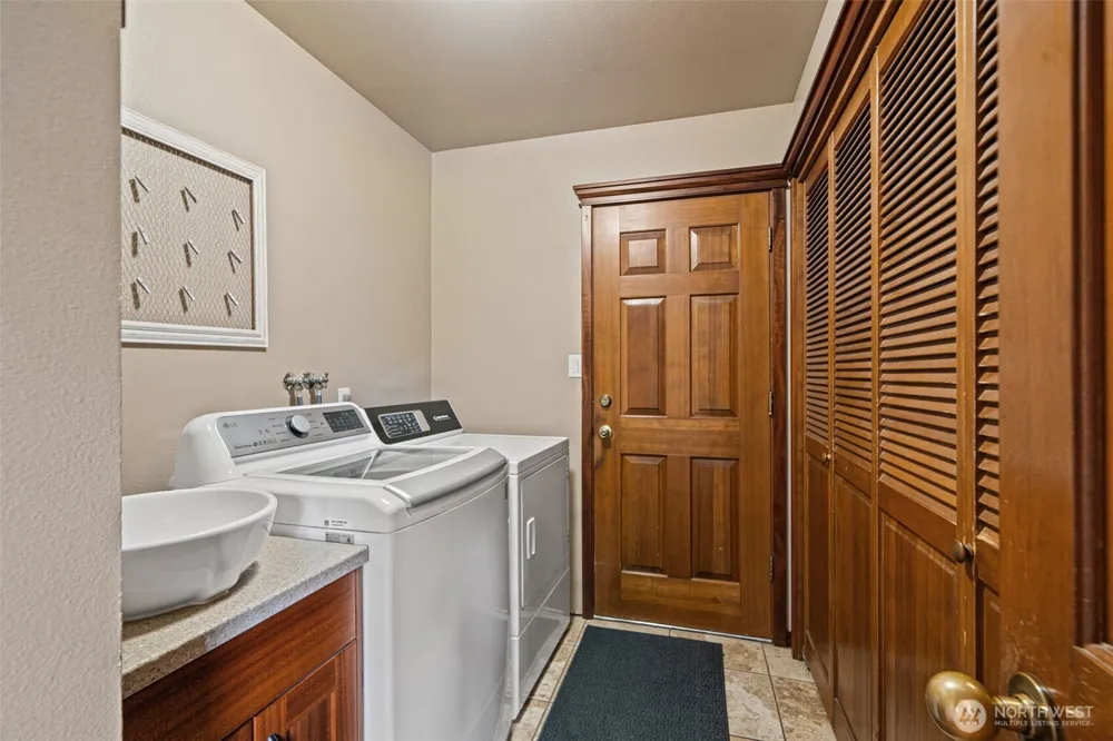 521 G STREET Forks, WA 98331