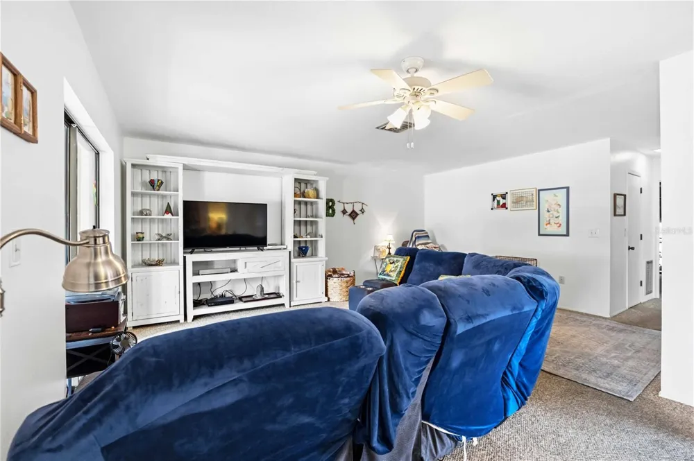 18 QUAILS RUN BOULEVARD #18202 Englewood, FL 34223