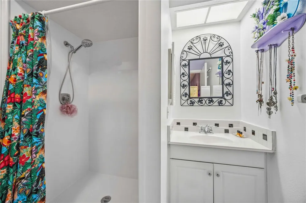 18 QUAILS RUN BOULEVARD #18202 Englewood, FL 34223