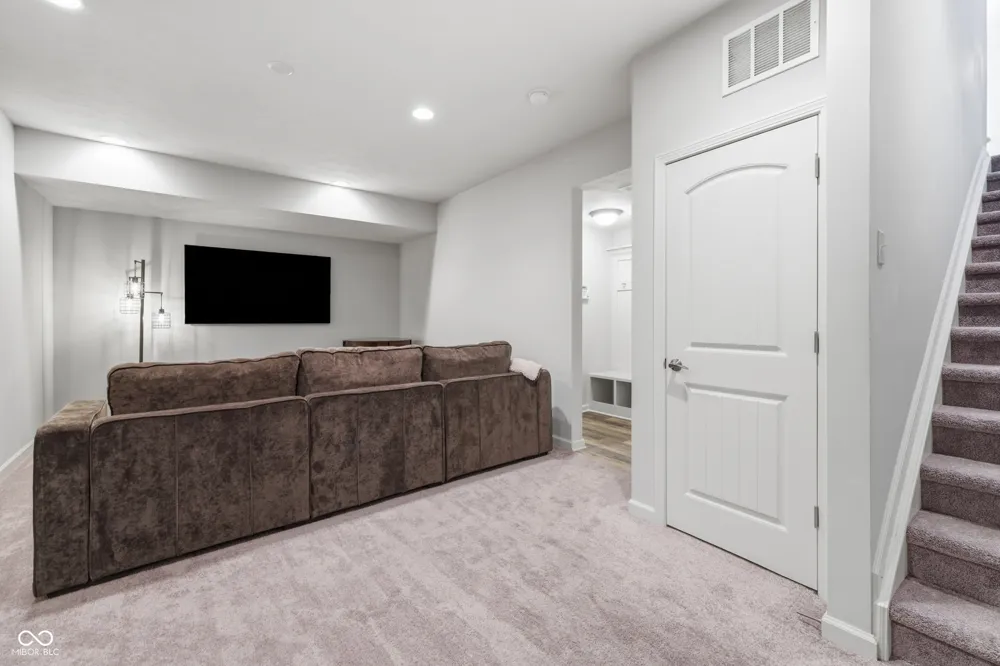 16067 Barringer Court Westfield, IN 46074