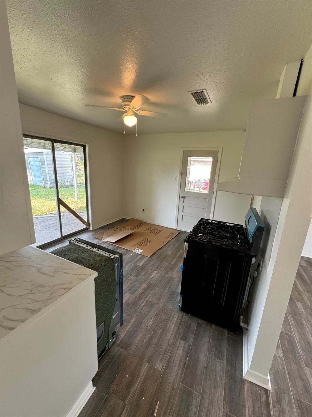 1714 Oriole Street Bossier City, LA 71112
