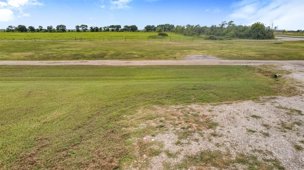 Pleasant Valley Drive Lots 12-16 Rosharon, TX 77583