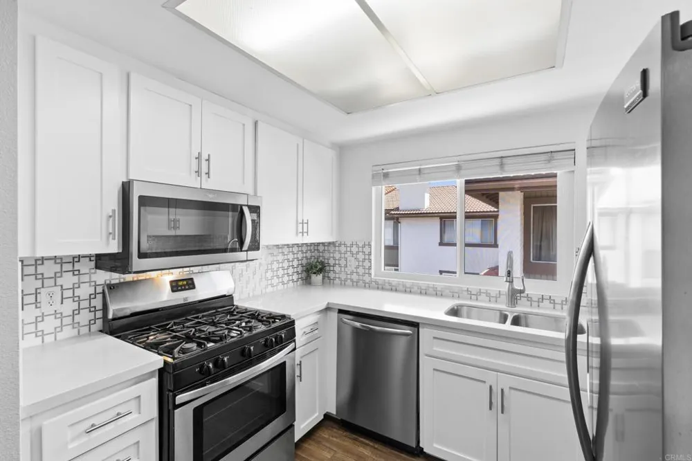 9872 Shirley Gardens Drive #4 Santee, CA 92071