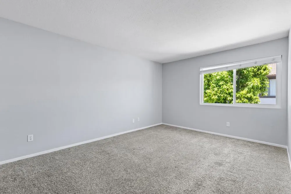 9872 Shirley Gardens Drive #4 Santee, CA 92071