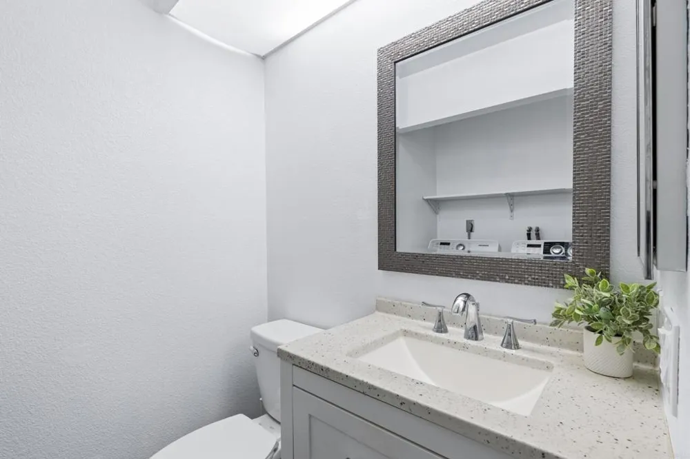 9872 Shirley Gardens Drive #4 Santee, CA 92071