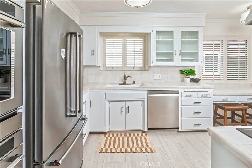 220 S Reese Place Burbank, CA 91506