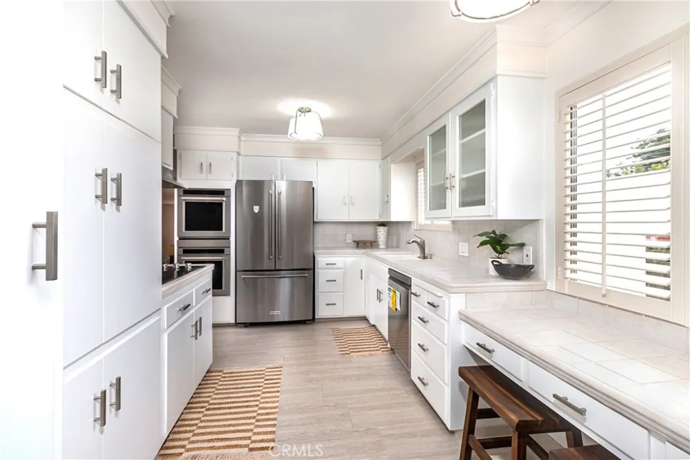 220 S Reese Place Burbank, CA 91506