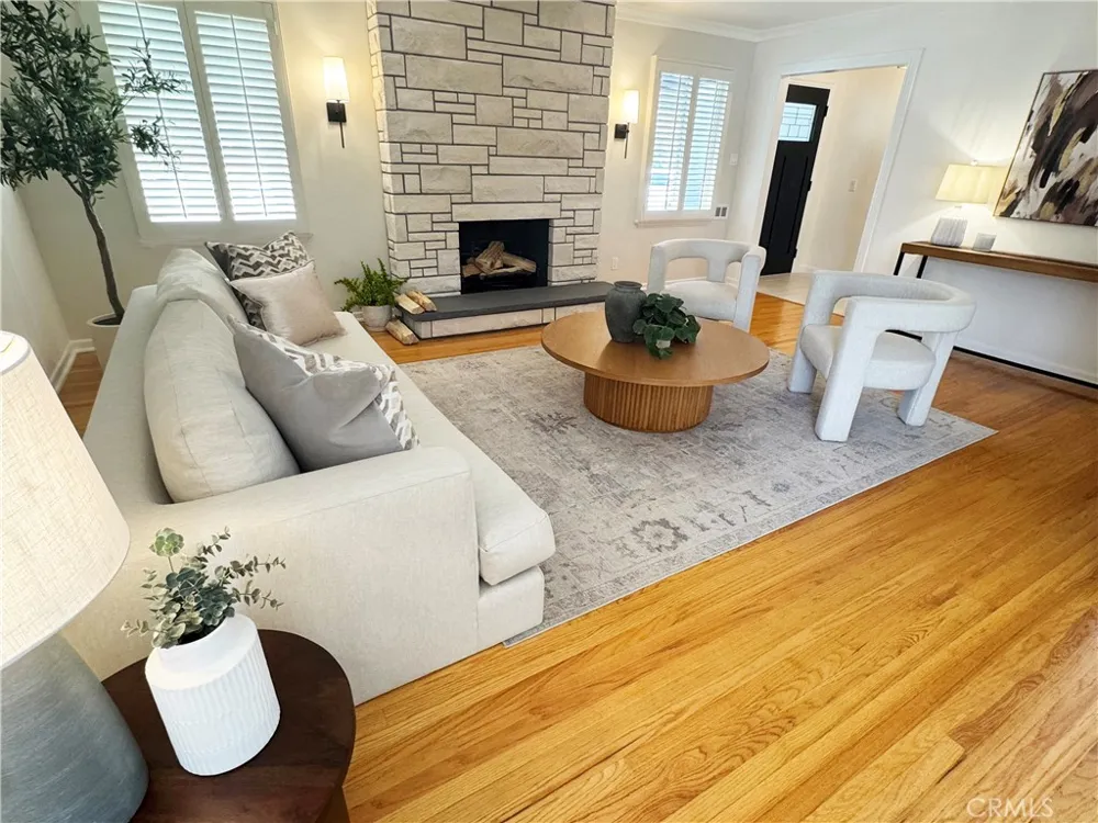 220 S Reese Place Burbank, CA 91506
