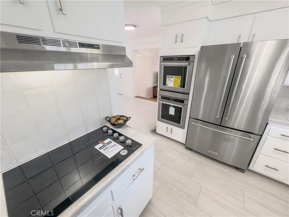 220 S Reese Place Burbank, CA 91506