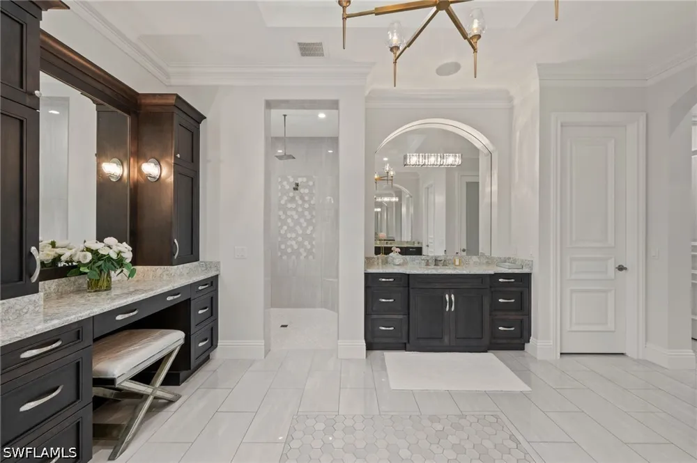 Edgecumbe Drive Naples, FL 34119