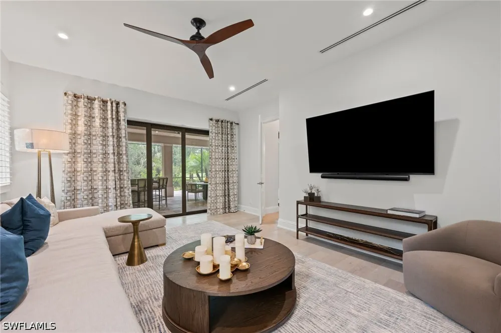 Edgecumbe Drive Naples, FL 34119
