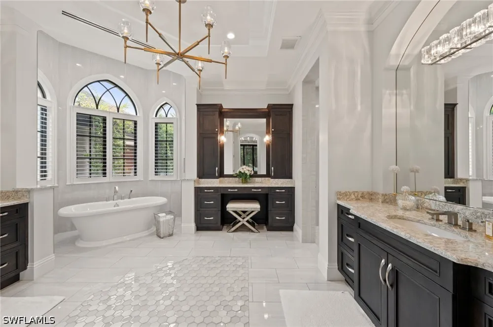 Edgecumbe Drive Naples, FL 34119