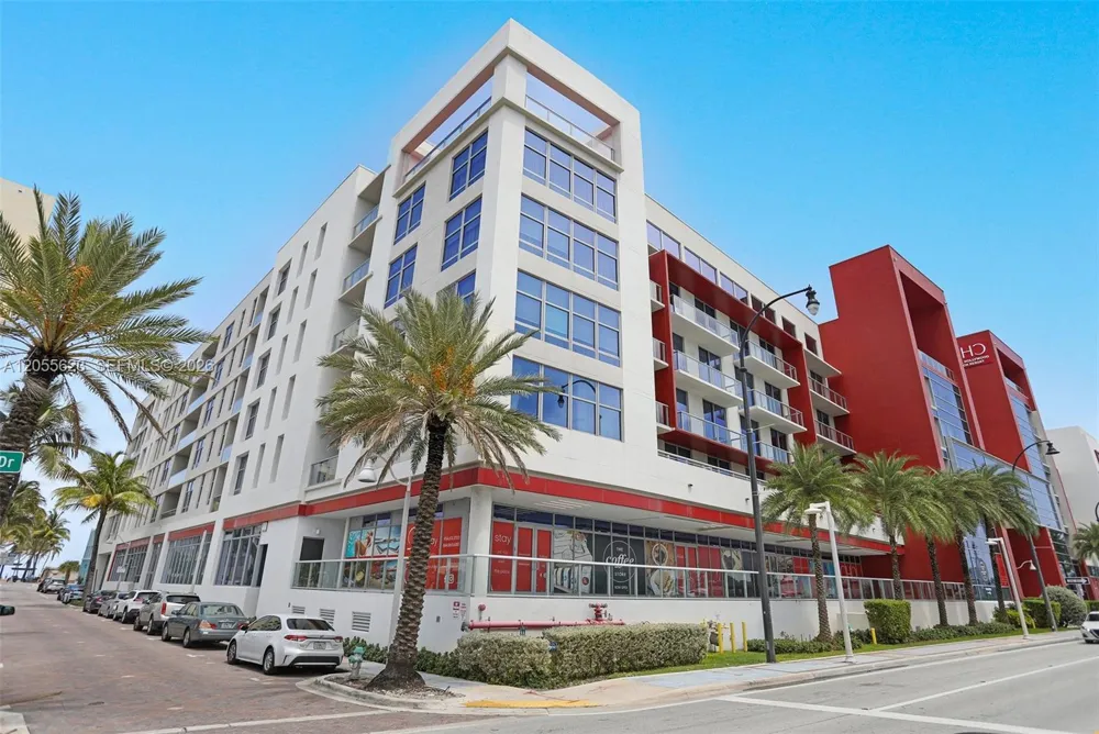777 Ocean Dr #N207 Hollywood, FL 33019