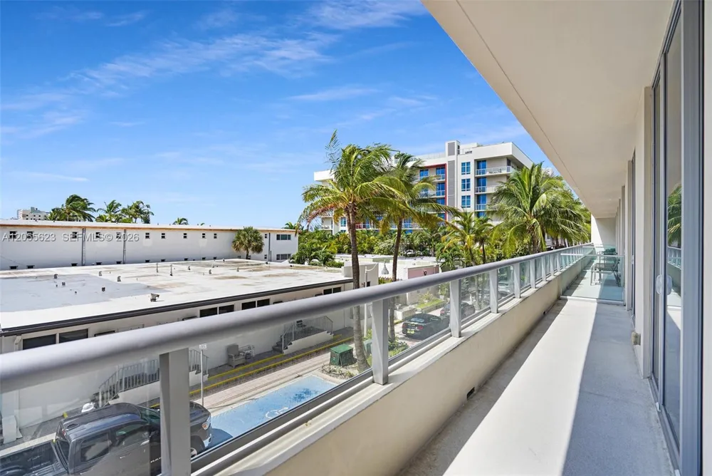 777 Ocean Dr #N207 Hollywood, FL 33019