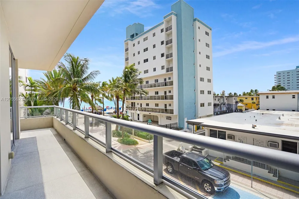777 Ocean Dr #N207 Hollywood, FL 33019