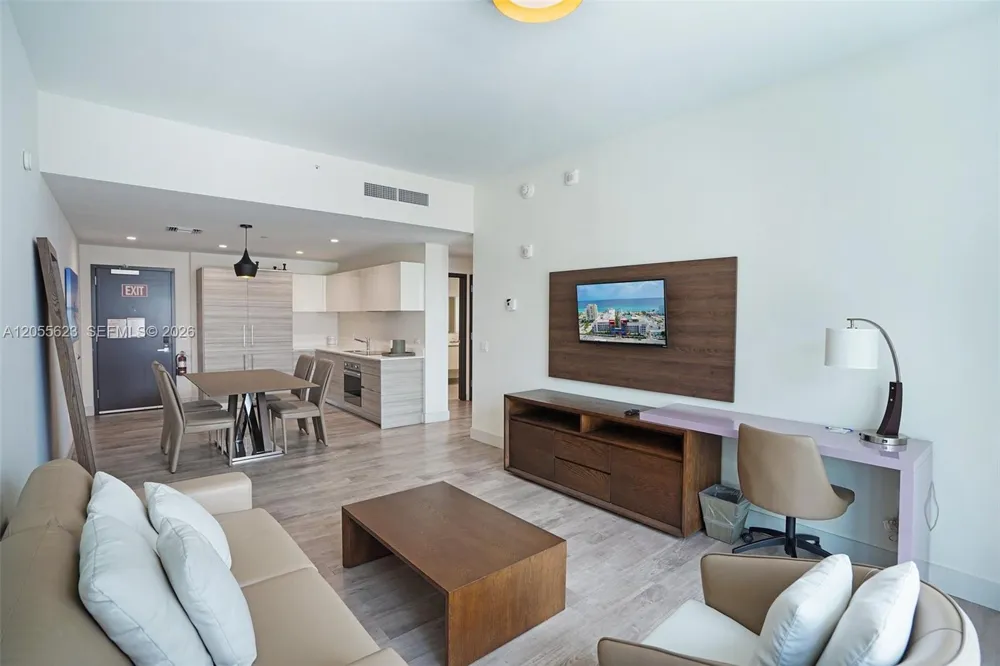 777 Ocean Dr #N207 Hollywood, FL 33019